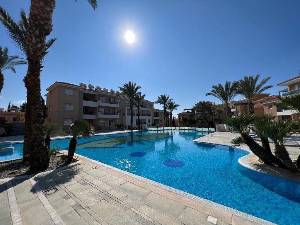 Casa Del Sol Townhouse In Iris Village Paphos Exterior foto