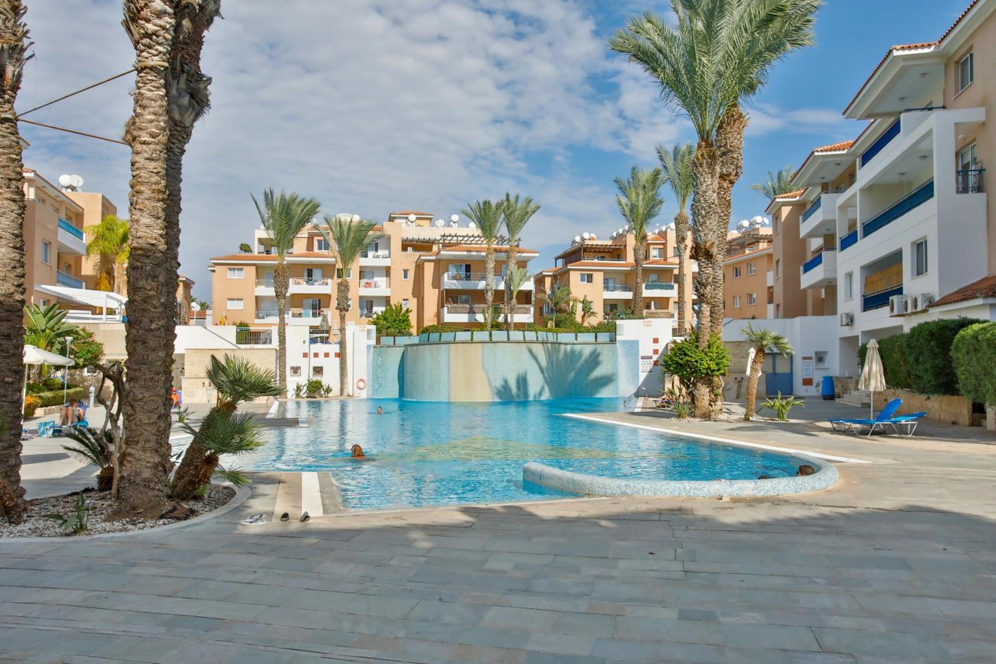 Casa Del Sol Townhouse In Iris Village Paphos Exterior foto